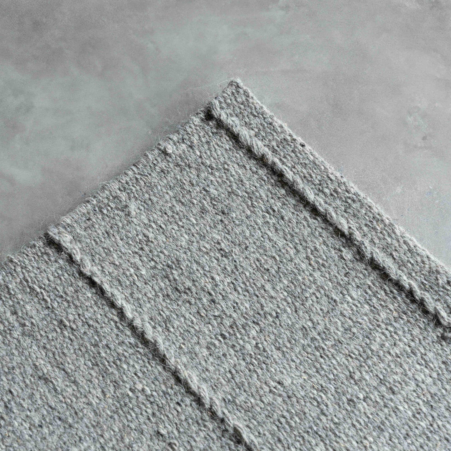 Handcrafted Silver Grey Wool Rug