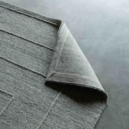 Handcrafted Silver Grey Wool Rug
