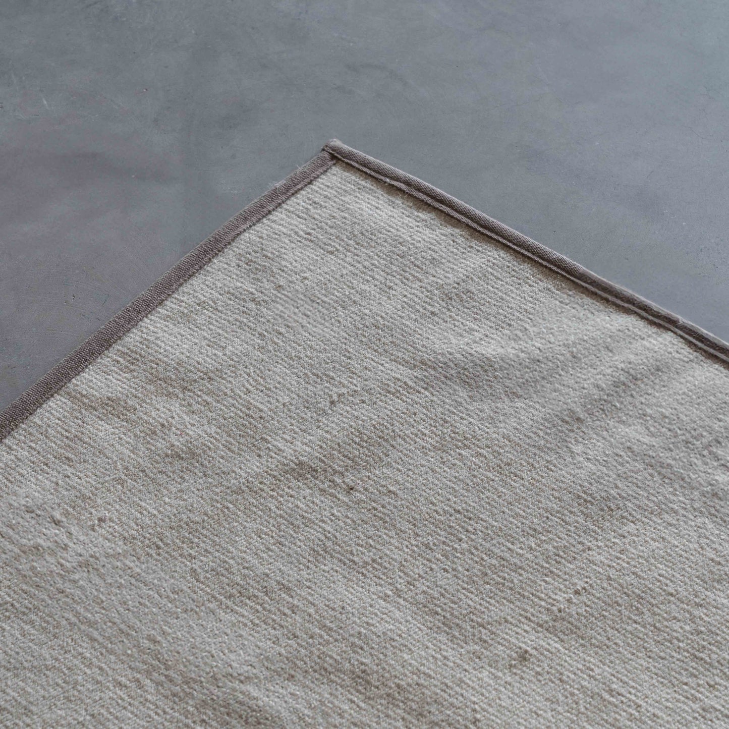 Handmade Beige Wool Rug